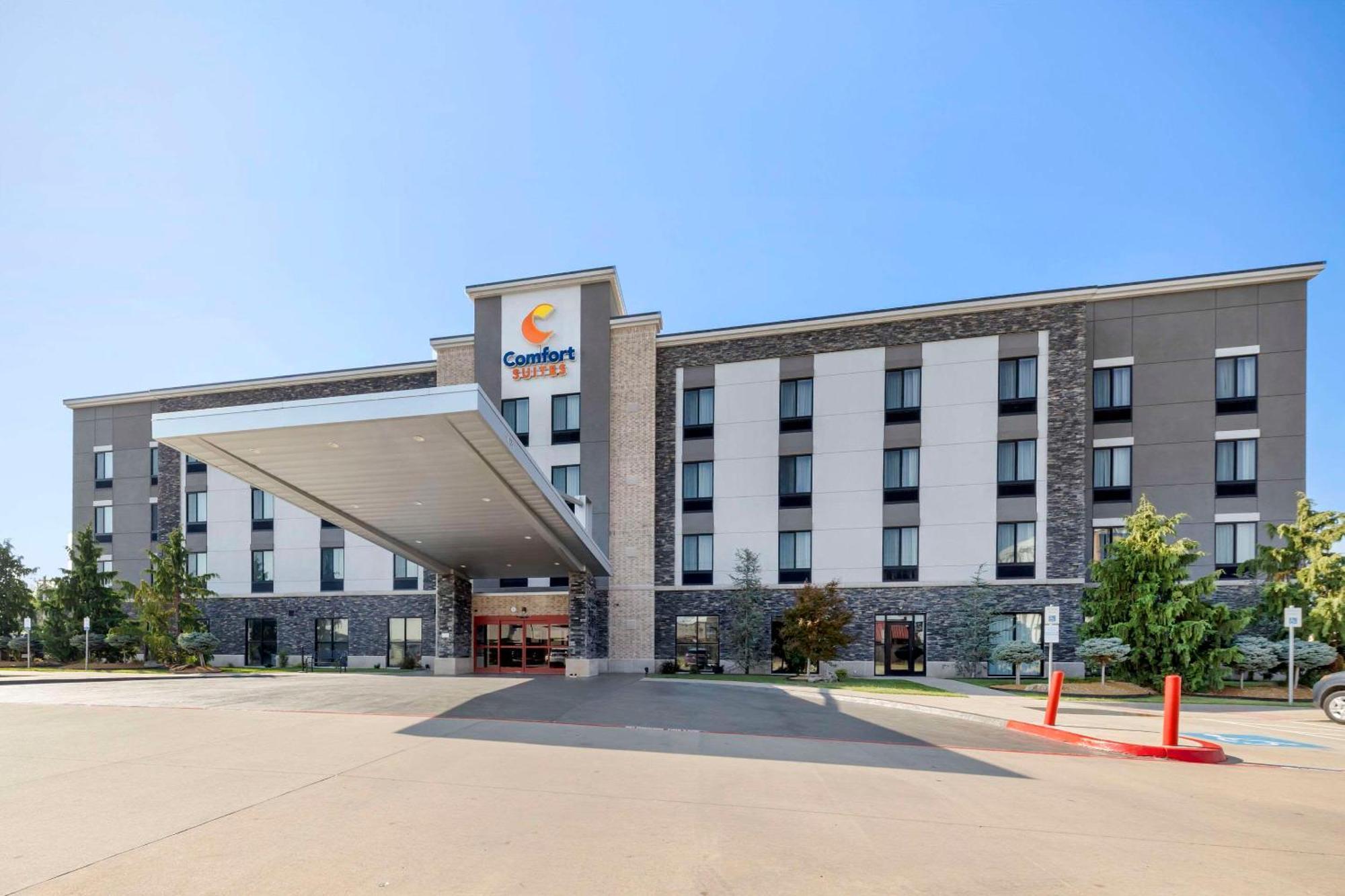 Comfort Suites Meridian And I-40 Oklahoma City Exterior foto