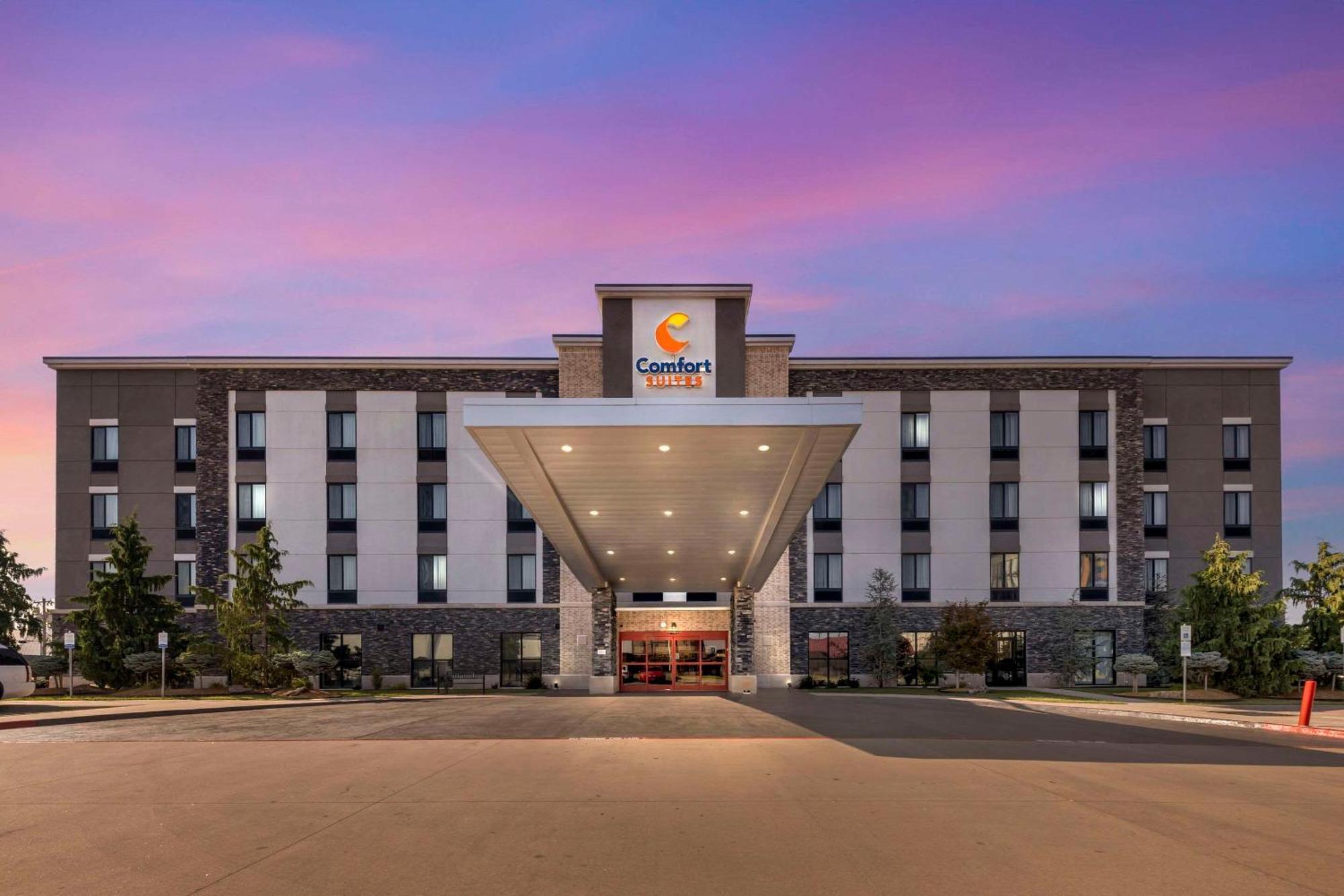 Comfort Suites Meridian And I-40 Oklahoma City Exterior foto