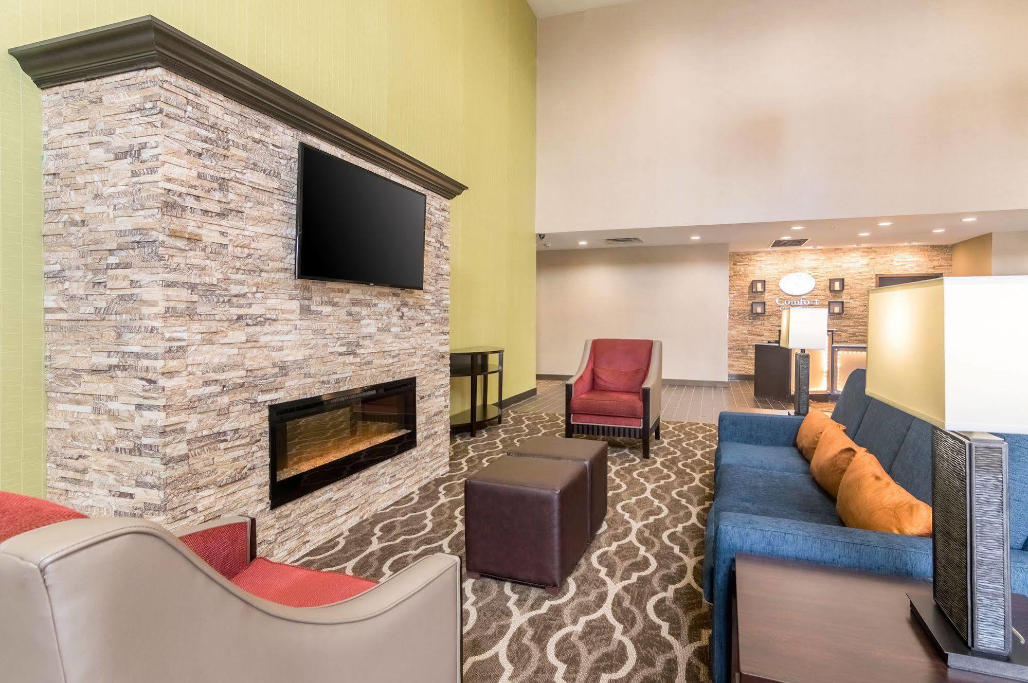 Comfort Suites Meridian And I-40 Oklahoma City Exterior foto